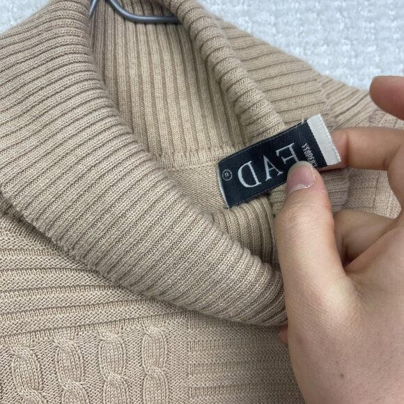 Y2K FAD 3D Cable knit Patchwork Asymmetrical Beige / Tan Mock neck Women Read - Picture 7 of 13